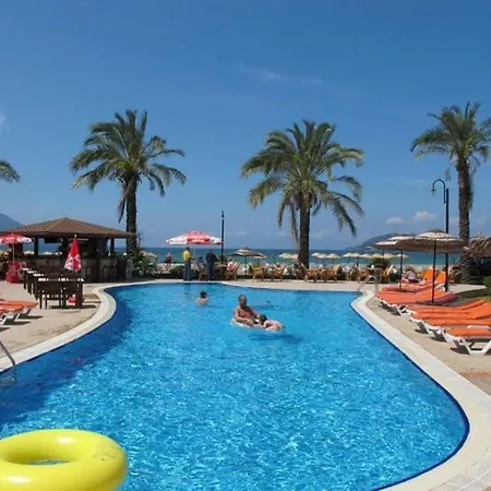 Sunset Beach Club 3 Beds Apts شقة *